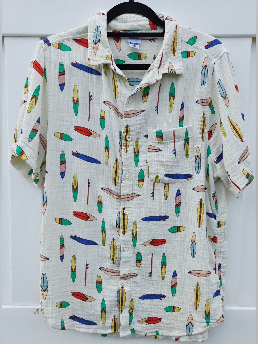 Hanna Andersson Men's 100% Cotton Button Down Shirt Size Medium. Surf Boards